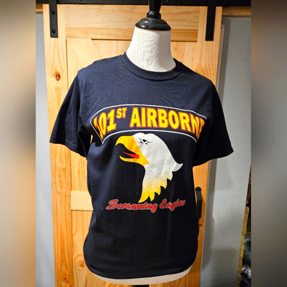 101st Airborne Graphic Tshirt